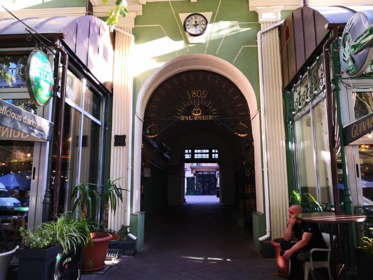 Затишні Апартаменти, Вулиця Дерибасівська, 13 Odessa Luaran gambar