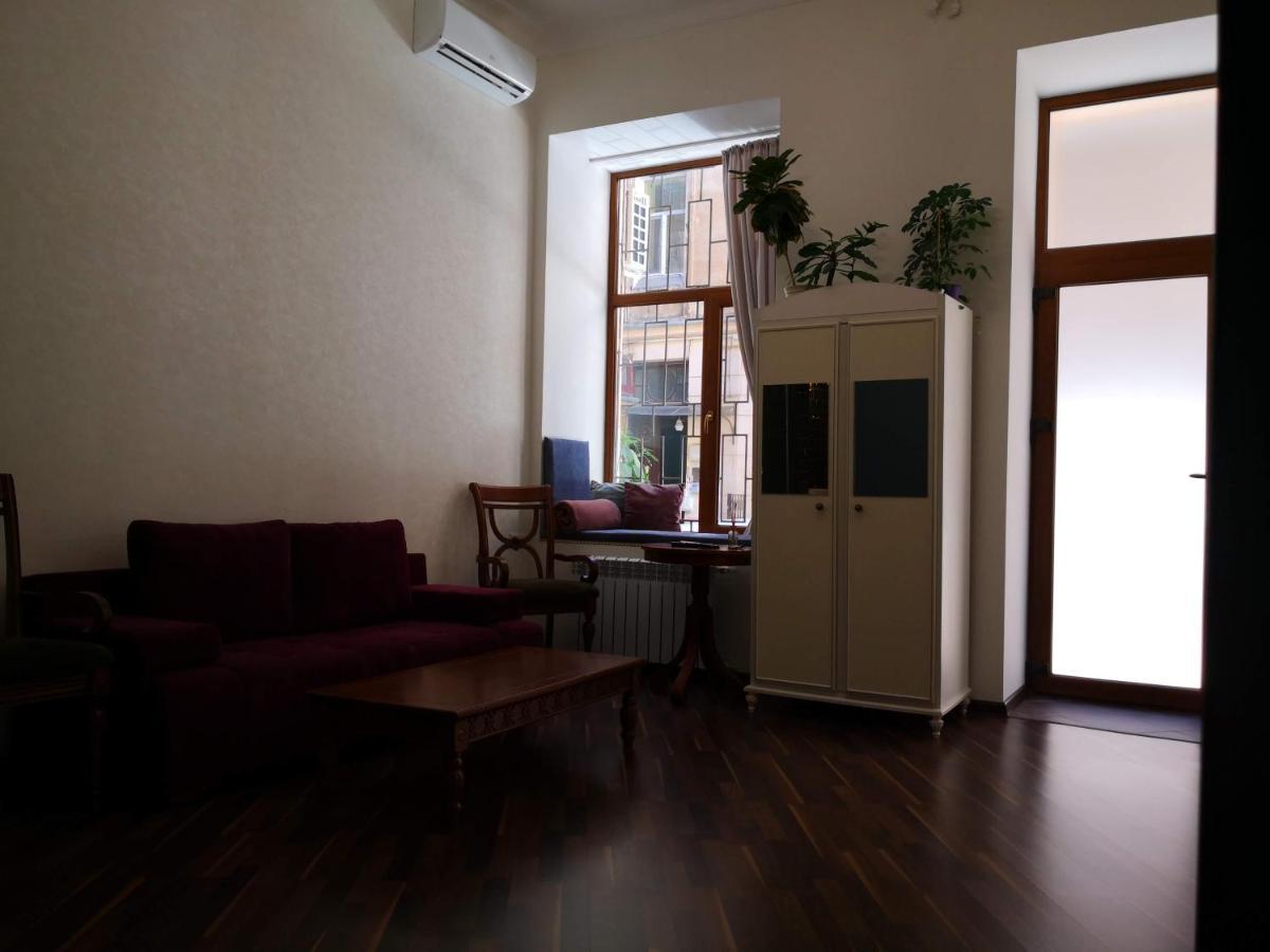 Затишні Апартаменти, Вулиця Дерибасівська, 13 Odessa Luaran gambar